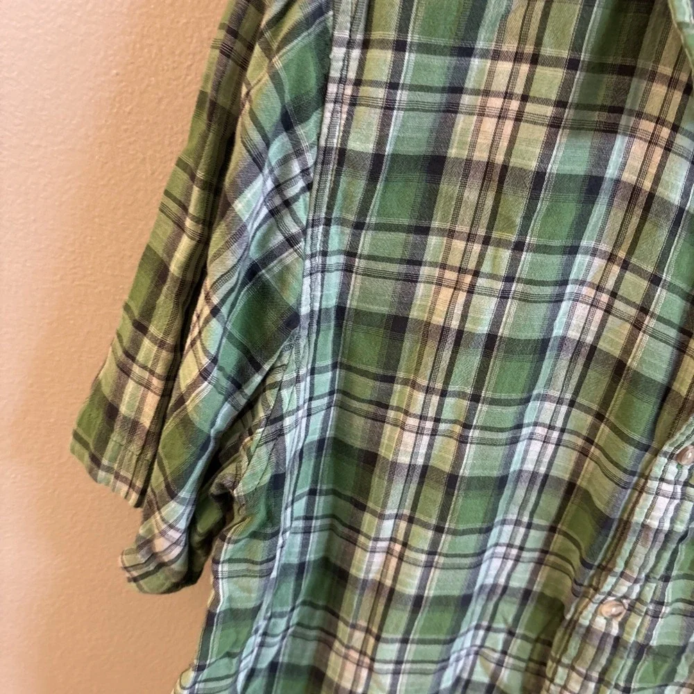The North Face Mens Green Plaid Short Sleeve Button Up Shirt Large Cotton